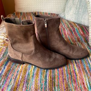 Marc Fisher Suede Flat Booties Brown size 7